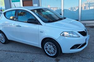 Lancia Ypsilon 1.2 69 CV 5 porte GPL Ecochic Silve