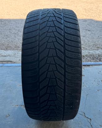 1 Gomma Hankook Invernale 235 35 R19