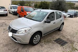 Dacia Sandero 1.5 dCi 8V 75CV Ambiance-2012