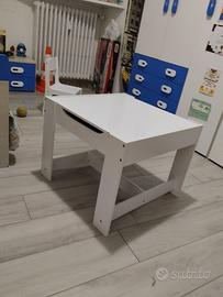 Tavolino con sedie