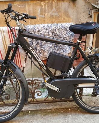 bicicletta Microbike elettrica uomo 28