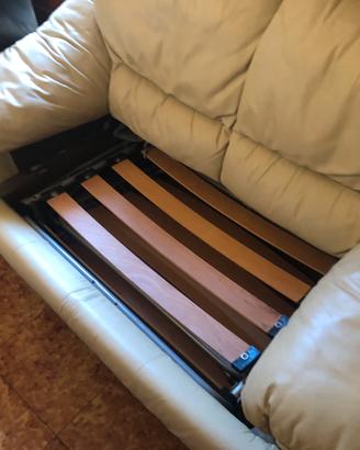 Divano letto in pelle