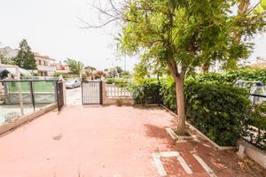 3 LOCALI A MANFREDONIA