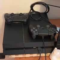 Ps4 usata 500GB + 2 controller