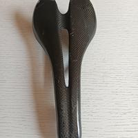 sella bici in fibra di carbonio