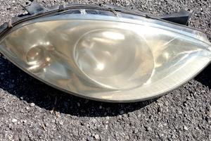 faro Mercedes 