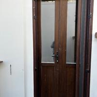 Porta in pvc con perziana in allluminio e zanzarie