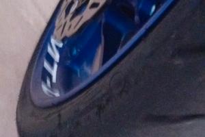 moto accessoriata  tenuta bene gomme nuove e tagli