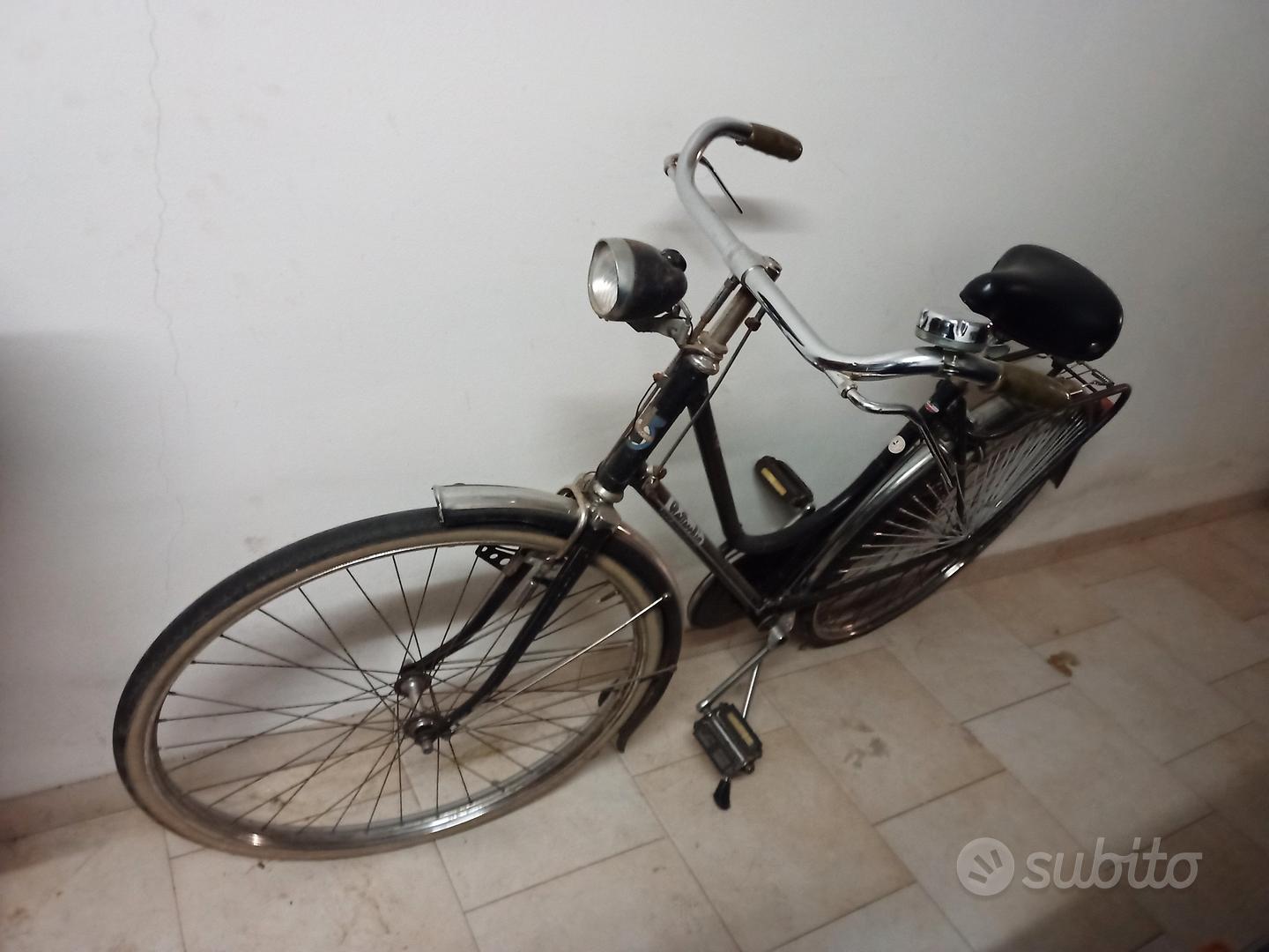 Lucchetto Bici Paio Pattini R Tipo Bianchi In Gomma Nera Ricambio