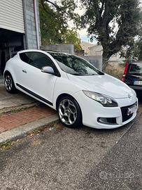 Renault Megane Mégane Coupé 1.5 dCi 110CV EDC GT L