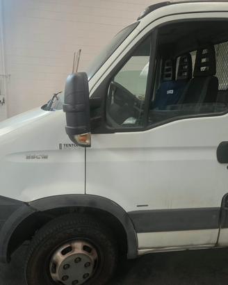 Iveco Daily 35C12  passo lungo ruote p. gemellate