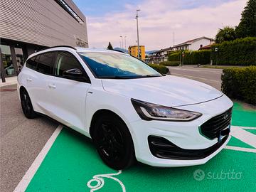 Ford Focus 1.5 120 CV