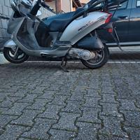 Kymco Grand Dink 150 (2005)