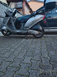 Kymco Grand Dink 150 (2005)