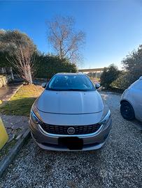 Fiat Tipo 1.3MTJ 95cv Lounge 08/2018
