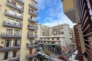 3 Vani + Cantina Piazza Arenella abitabile