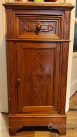 Comodino antico vintage