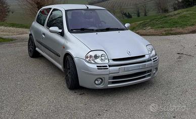 RENAULT CLIO PHASE 1