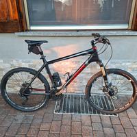 MTB trek in carbonio