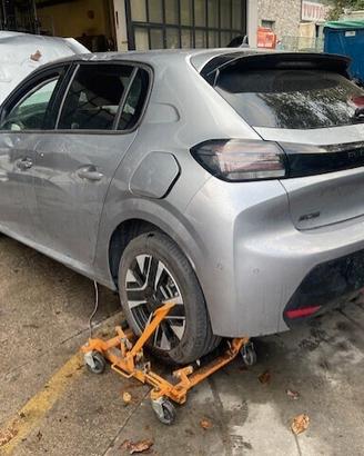 Ricambi Peugeot 208 2024 1199cc TB. HN05 KW74