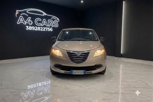 Lancia Ypsilon 1.3 MJT 75 CV Unyca