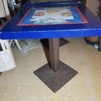 Tavolo in legno con ceramica Daedalus Vietri