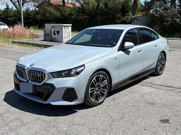 BMW I5 M40