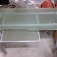 Scrivania in vetro temperato