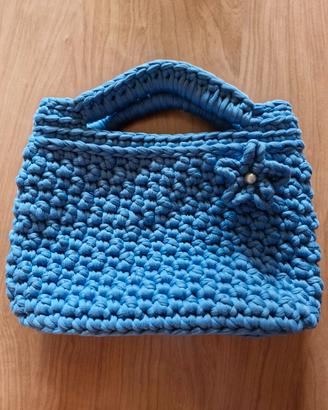 Borsetta fatta a mano