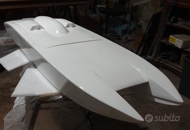 Catamarano RC in carbonio 115 cm