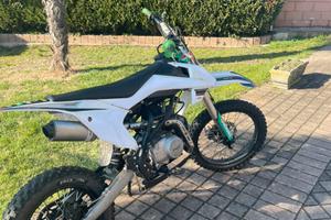 Pit bike 125