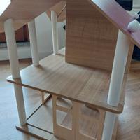 stupenda casa per le bambole in legno 