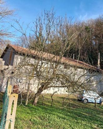 Villa di 343 m² con 5 locali e box auto doppio a P