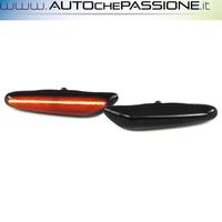 Indicatori di direzione laterali sequenziali Bmw