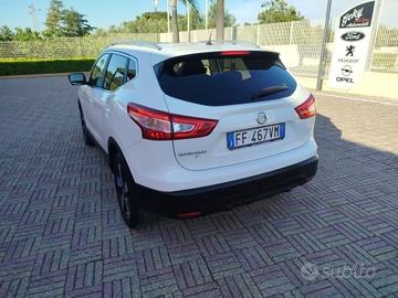 Nissan Qashqai 1.5 dCi N-Connecta
