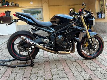 Triumph Street Triple 675