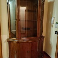 Vetrinetta in legno con ante in vetro e 4 mensole 