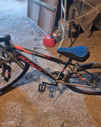mountain bike come nuova