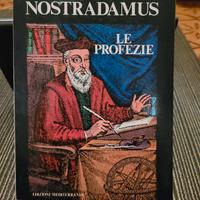 Nostradamus Le Profezie ed. Mediterranee