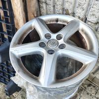 4 cerchi in lega toyata