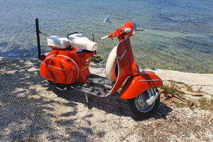 Vespa granturismo 125