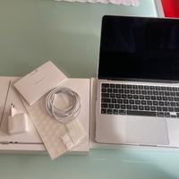 MACBOOK AIR 13,6"_16GB RAM_16 CICLI _IN GARANZIA