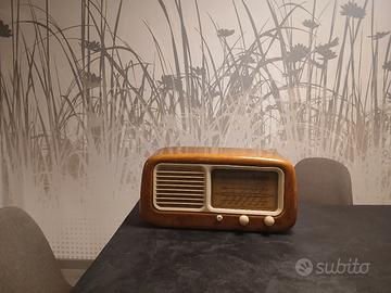 Radio d'epoca Phonola in legno