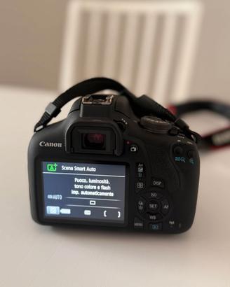 Canon EOS 2000D + obiettivo 18-55 stabilizzato + b