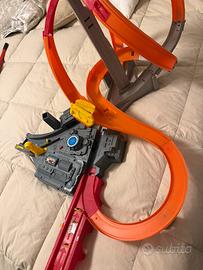 Pista Hot Wheels Spin Storm™ Track, + 5 macchine
