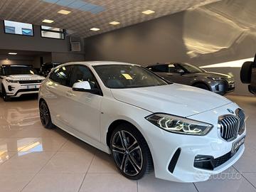 Bmw 118 118d 5p. Msport
