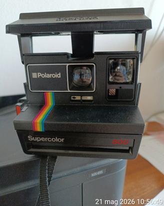 POLAROID 600 LAND CAMERA SUPERCOLOR