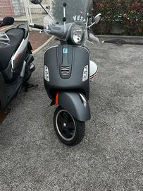 Vespa Gts 300