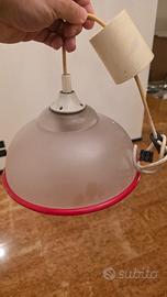 LAMPADARIO VETRO BORDO ROSSO