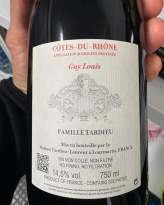 Vino rosso francese